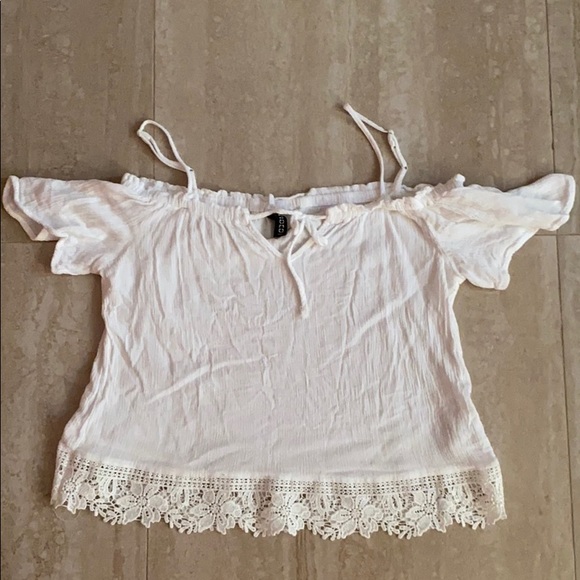 Shirt - Picture 1 of 3